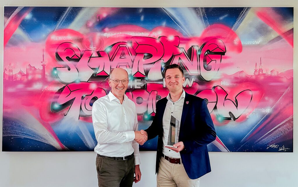 f.l.t.r.: Michael Lütjann - CIO Nagel-Group and Bastian Warner - Key Account Manager Sales Key Accounts Nord Telekom